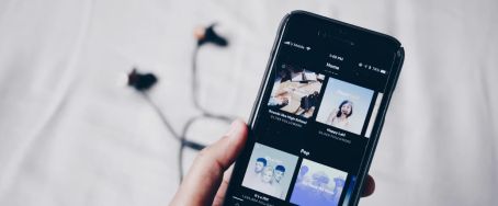 How to create a music app like Spotify?